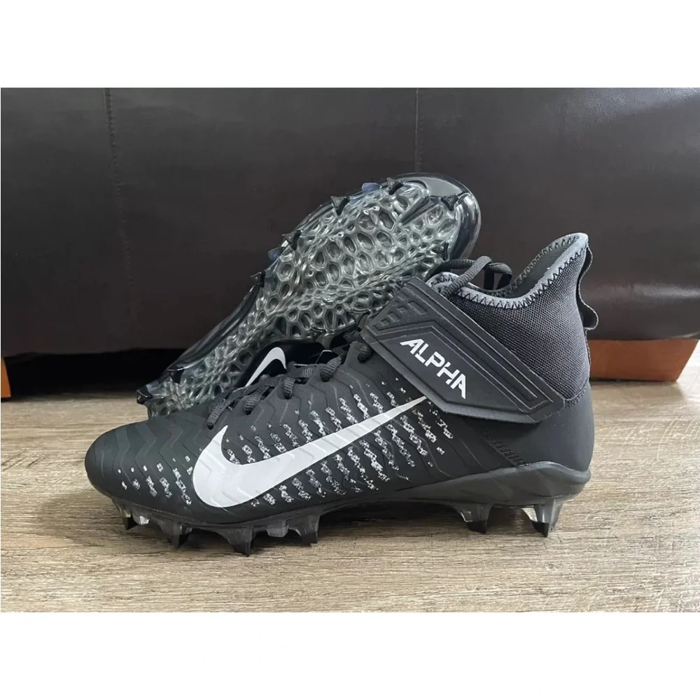 Nike Alpha Menace Pro 2 Mid Football Cleats Black White Men’s Sz 12 AQ3209-002